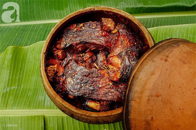 Làng cá kho Vũ Đại đỏ lửa ngày đêm cho kịp Tết, tiết lộ bí mật 10 loại gia vị, 15 giờ đợi chờ của đặc sản bạc triệu - Ảnh 15.