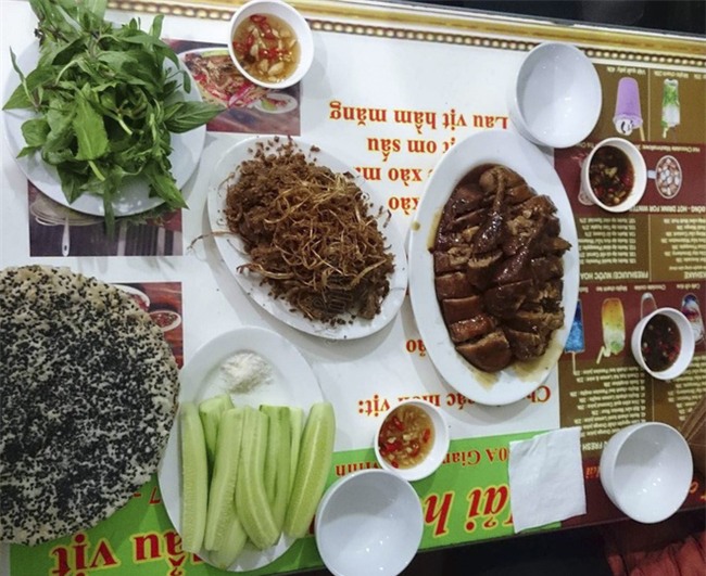 6 quán vịt ngon, giá chỉ khoảng 100 ngàn/ người để ăn giải đen cuối năm ở Hà Nội - Ảnh 17.