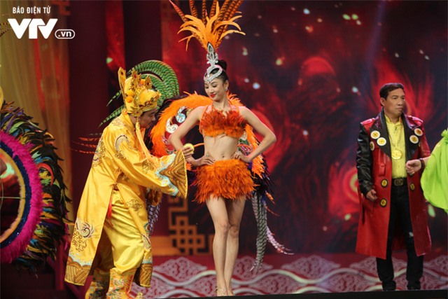 Táo quân 2018: Mê mẩn hotgirl, Ngọc Hoàng Quốc Khánh mong ngóng bãi triều sớm - Ảnh 6.