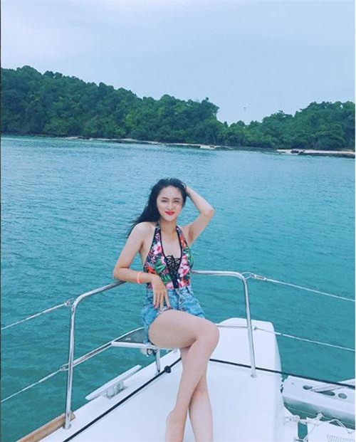 me met ngam duong cong cua huong giang truoc them miss international queen 2018 - 7