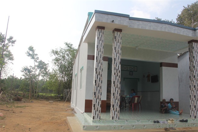 Không còn cảnh xin từng bữa cơm nuôi 4 người con tâm thần, người mẹ già 86 tuổi đã có một cuộc sống mới - Ảnh 2.