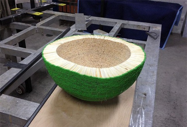 Redditor này dành cả thanh xuân để biến 42.000 que diêm thành quả cầu khổng lồ rồi đốt nó đi - Ảnh 9.