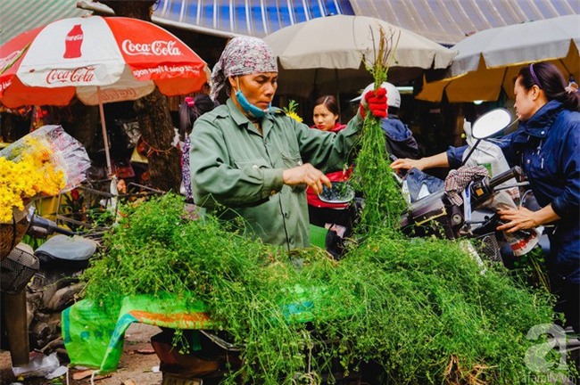 Tắm nước mùi già - nghi thức trịnh trọng trong đêm trừ tịch để đón năm mới của người miền Bắc - Ảnh 3.