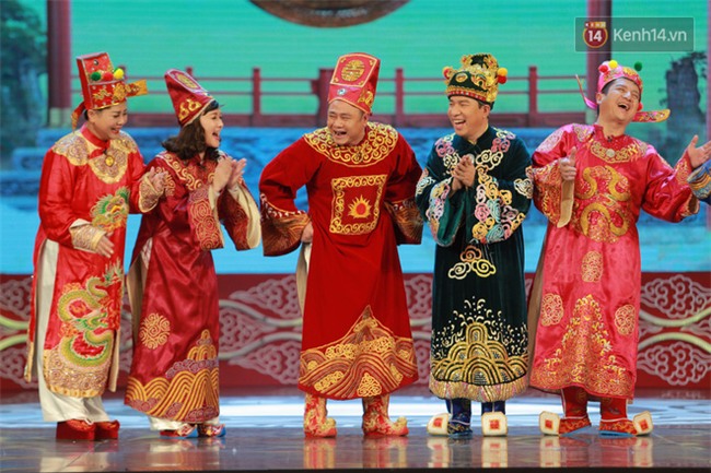 Táo Quân 2018: Bỏ màn báo cáo quen thuộc, các Táo duyên dáng châm biếm loạt vấn đề nổi cộm của xã hội năm qua - Ảnh 2.