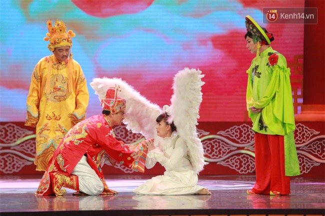 Táo Quân 2018: Bỏ màn báo cáo quen thuộc, các Táo duyên dáng châm biếm loạt vấn đề nổi cộm của xã hội năm qua - Ảnh 5.