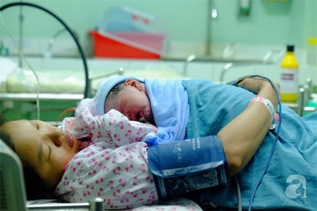 Chuyện của những sản phụ sinh con đúng thời khắc giao thừa năm Mậu Tuất 2018