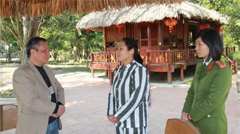 Hồi sinh những cuộc đời lầm lỡ - Ảnh 1.