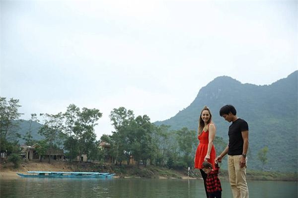 co gai my lay chong viet sinh con dung dip tet, "cai" chuyen o cu de dua con du xuan - 1