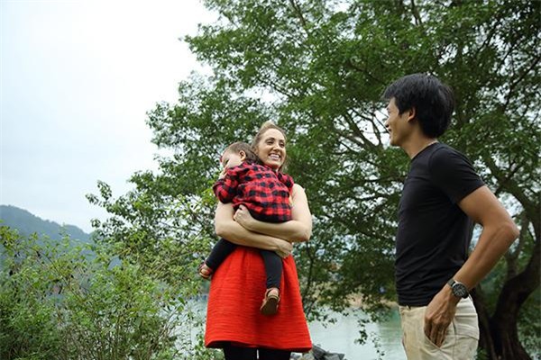 co gai my lay chong viet sinh con dung dip tet, "cai" chuyen o cu de dua con du xuan - 4