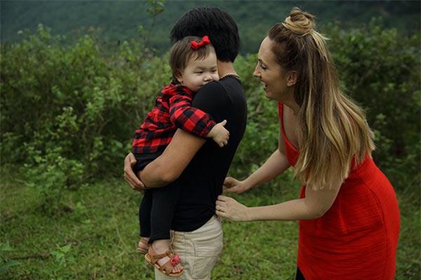 co gai my lay chong viet sinh con dung dip tet, "cai" chuyen o cu de dua con du xuan - 7