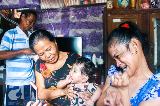 Tết mới của gia đình người mẹ điên ở Trà Vinh: Ấm áp và tràn ngập tiếng cười nhờ những tấm lòng - Ảnh 20.