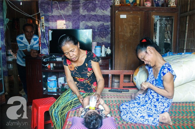 Tết mới của gia đình người mẹ điên ở Trà Vinh: Ấm áp và tràn ngập tiếng cười nhờ những tấm lòng - Ảnh 21.