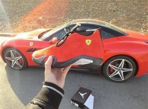 dubai: thùa tièn chi hon 200 ty mua 7 chiec xe khac nhau chi dẻ làm chuyẹn này hinh anh 1