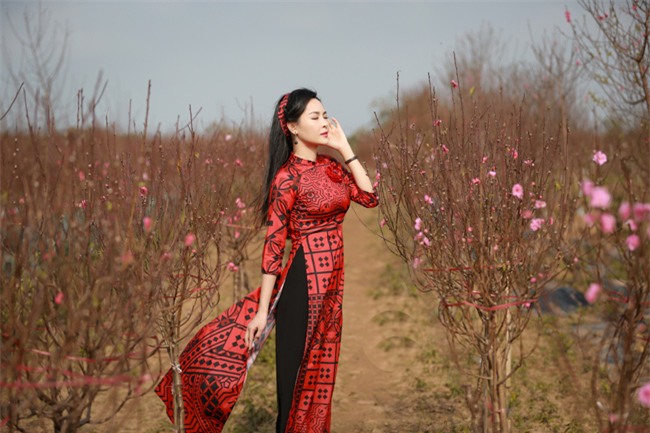 "hot girl dao keo" nam dinh dep lung lieng voi ao dai xuan hinh anh 15