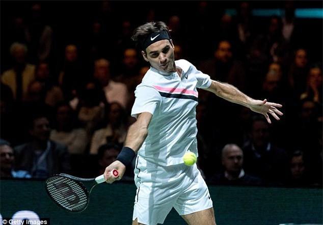 Roger Federer trở lại ngôi số 1 thế giới, lập kỷ lục chưa từng có - Ảnh 2.