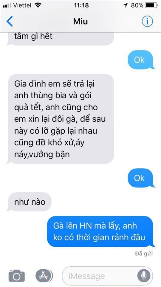 Chia tay người yêu đúng mùng 1 Tết, chàng trai dở khóc dở cười khi bị đòi lại đôi gà - Ảnh 1.