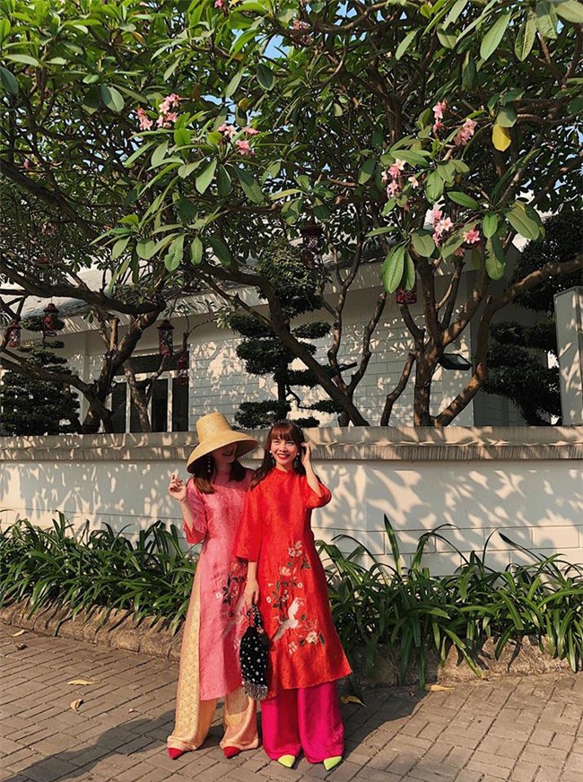 xuan nay di den dau cung ngap tran ta ao dai ruc ro cua loat my nhan dinh dam vbiz - 1