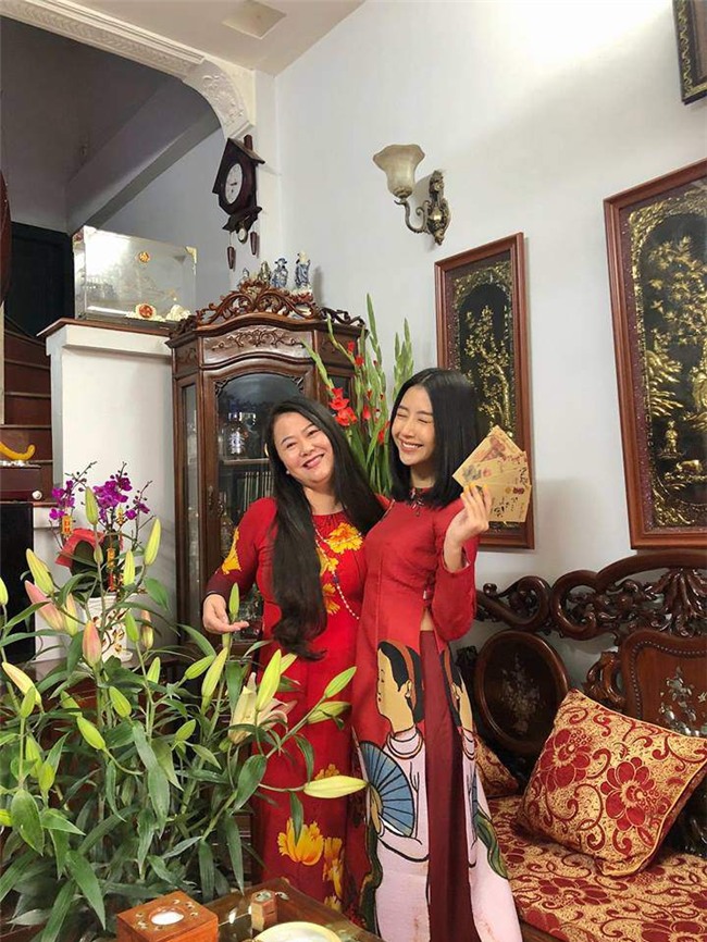 xuan nay di den dau cung ngap tran ta ao dai ruc ro cua loat my nhan dinh dam vbiz - 10