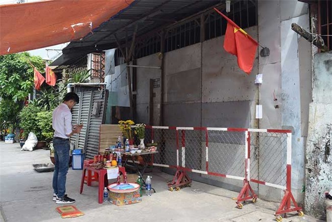 vu tham sat 5 nguoi trong mot gia dinh o tp.hcm: con hem buon mai khong co tet! - 1