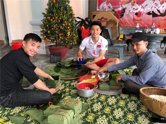 Bùi Tiến Dũng: Nhà không có con gái, nên Dũng phải làm hết thôi mà - Ảnh 3.