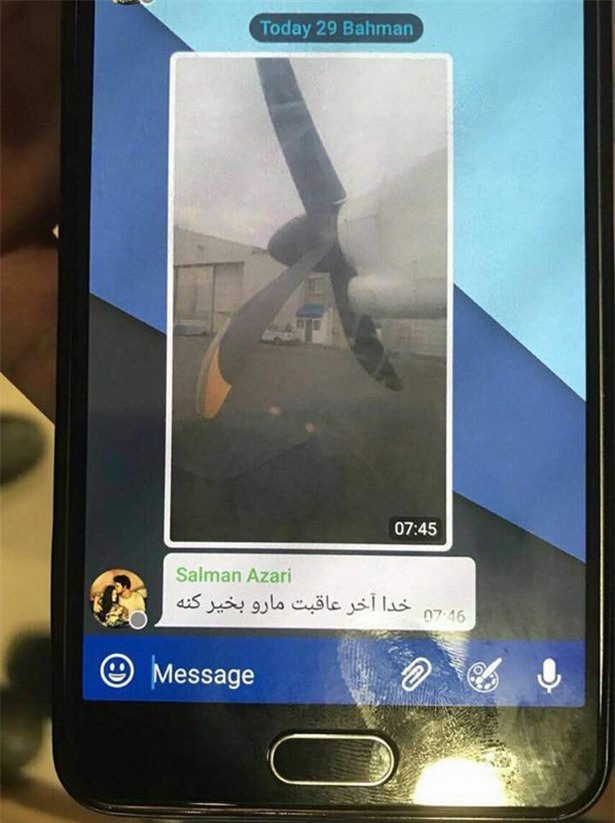 Hình ảnh cuối cùng của chiếc máy bay tử thần trong tin nhắn hành khách: Cầu trời cho mọi người có chuyến bay an toàn - Ảnh 1.