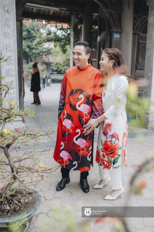 Chuyện tình MC "Chúng tôi là chiến sĩ": 10 năm trước là đồng nghiệp dự đám cưới của nhau, 10 năm sau gọi nhau vợ chồng! - Ảnh 4.