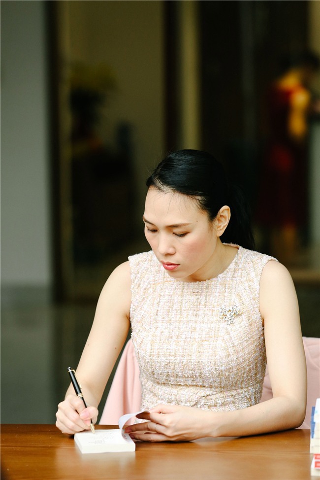 Mỹ Tâm bất ngờ được fan nhí vượt đường xá xa xôi đến chúc Tết đầu năm - Ảnh 12.