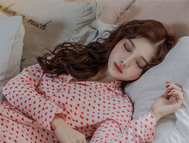 Sau 4 ngày Tết, làn da rất dễ nổi mụn, nguyên nhân là do đâu - Ảnh 6.