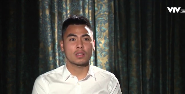 Tự sự ngày trở về của các cầu thủ U23 Việt Nam: Chỉ mong chiếc xe buýt đi mãi như thế!-6