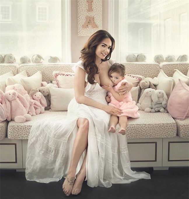 Những thiên kim tiểu thư xinh đẹp con nhà tỷ phú, ngậm thìa vàng từ trong trứng nước - Ảnh 6.