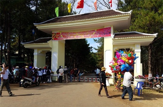 Nghi vấn cha châm lửa đốt xe tự tử cùng con 5 tuổi - Ảnh 3.