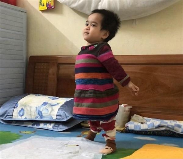 cuoc song moi cua be gai di bang "4 chan", song nho chiec bao cao su va bang ve sinh - 1