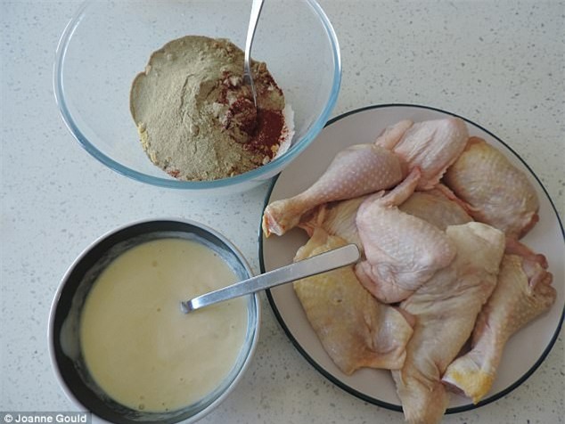 Công thức gà giòn giống hệt ngoài tiệm gà rán nổi tiếng đây rồi, các mẹ làm ngay cho con ăn thôi nào - Ảnh 4.