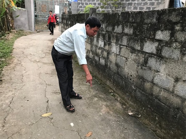 Kẻ đâm bố vợ tử vong, đâm 2 người khác trọng thương giả vờ chết để đánh lạc hướng