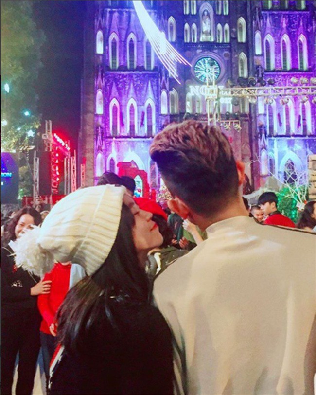 Tết của U23: Người khoe ảnh lãng mạn với bạn gái, người vui vẻ sum họp bên gia đình - Ảnh 11.