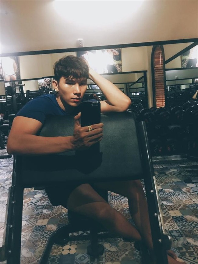 Nam vương Ngọc Tình hài hước động viên mình cố gắng tập luyện để chuẩn bị đón Tết sau. - Tin sao Viet - Tin tuc sao Viet - Scandal sao Viet - Tin tuc cua Sao - Tin cua Sao