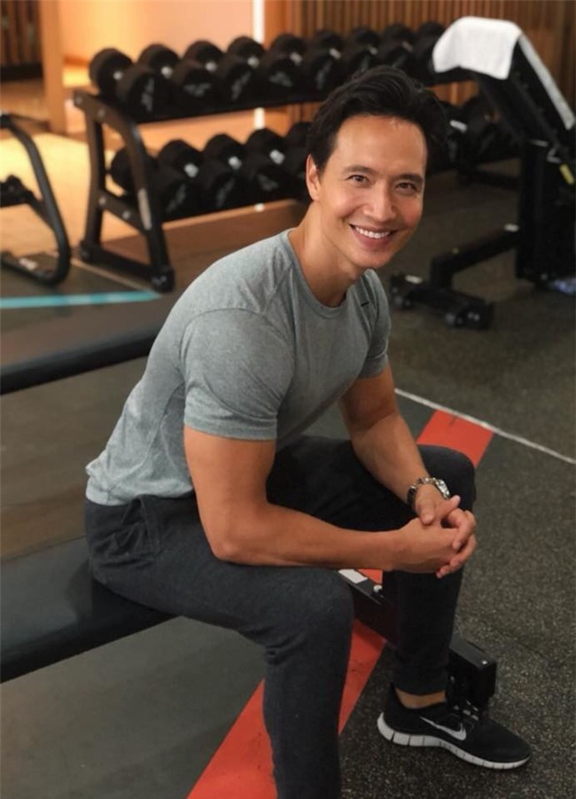 Kim Lý tươi cười trong ngày đầu trở lại phòng tập. - Tin sao Viet - Tin tuc sao Viet - Scandal sao Viet - Tin tuc cua Sao - Tin cua Sao