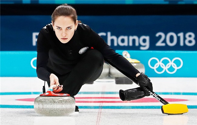 VĐV Nga bị kiểm tra doping vì... vợ quá đẹp? - Ảnh 7.