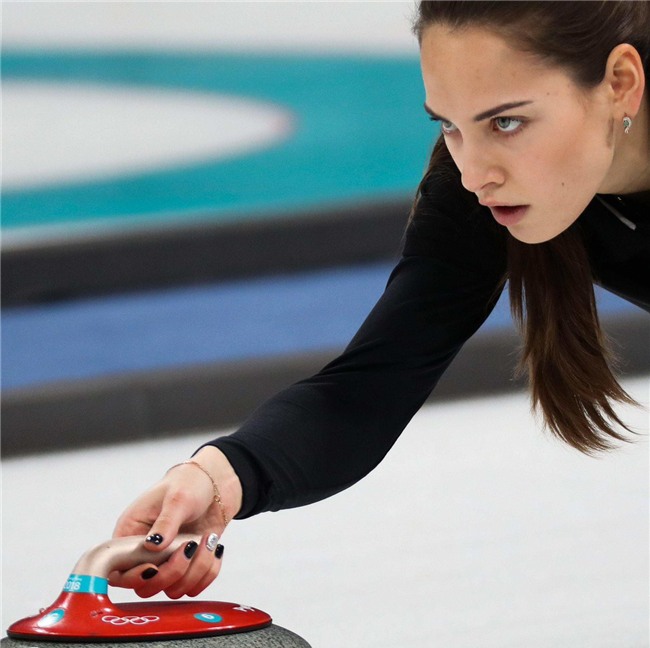 VĐV Nga bị kiểm tra doping vì... vợ quá đẹp? - Ảnh 8.