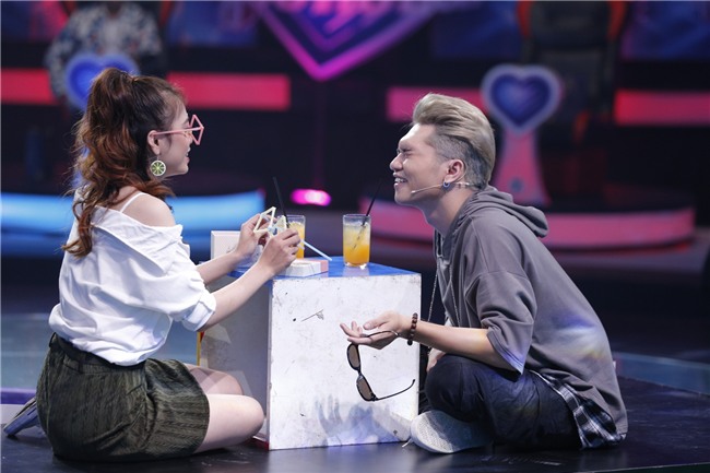 Vì yêu mà đến: Dụ được Bảo Kun tháo mắt kính, cô sinh viên trường Sân khấu vẫn ra về một mình-2