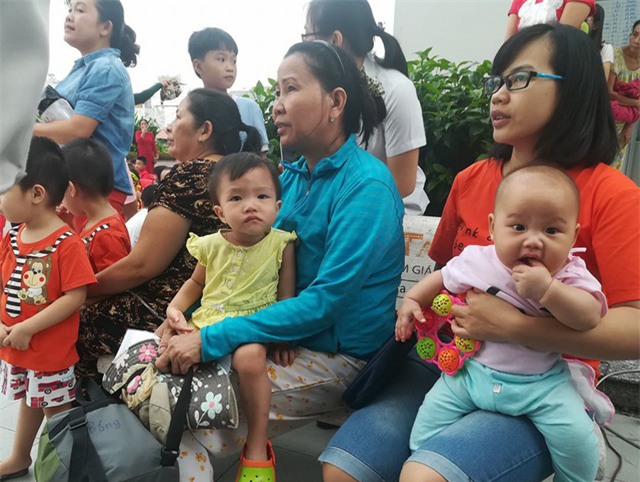 Nhiều gia đình khủng hoảng vì nhà trường nghỉ dài sau Tết (Ảnh minh họa)