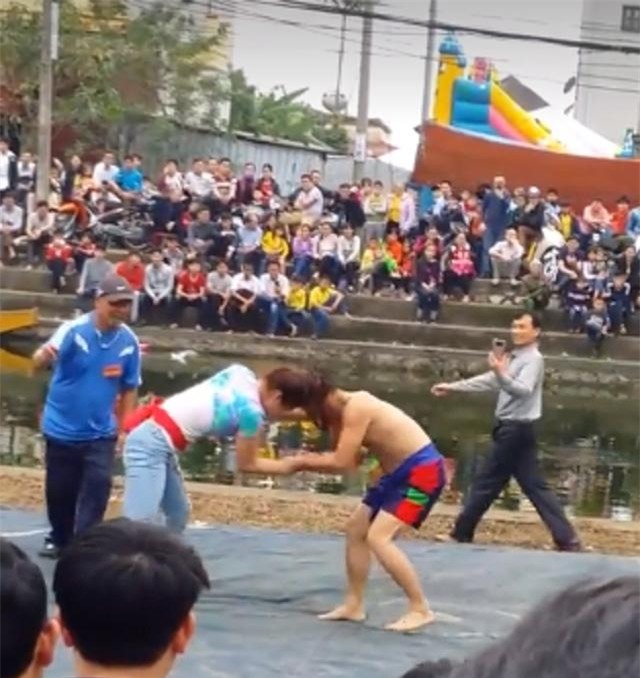 thieu nu noi tieng vi quat nga 2 do vat nam: “trong the thao khong co su phan biet” - 4