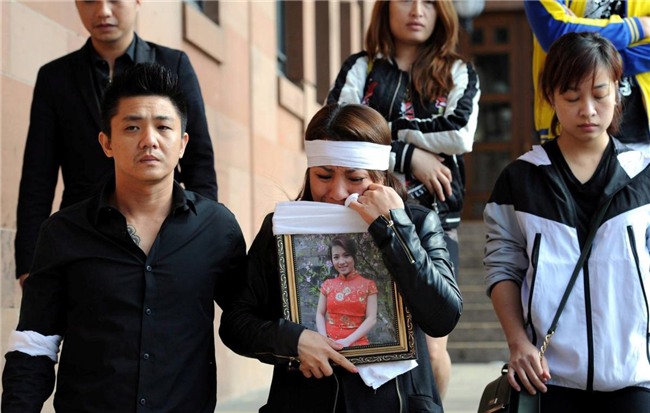 Cô gái Việt bị thiêu chết tại Anh: 2 kẻ ác thú chối bỏ tội hãm hiếp, giết người