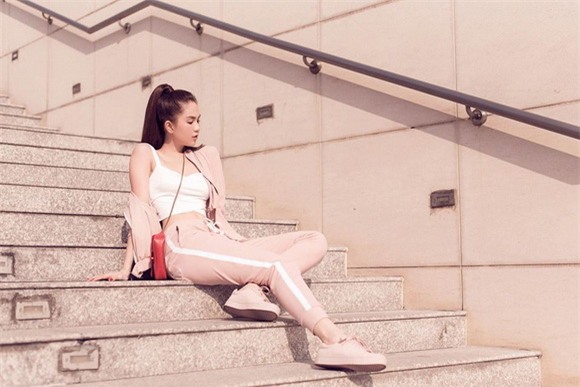 Người mẫu ngọc trinh, nữ hoàng nội y ngọc trinh, ngọc trinh tươi trẻ