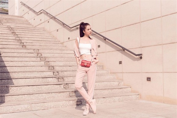 Người mẫu ngọc trinh, nữ hoàng nội y ngọc trinh, ngọc trinh tươi trẻ