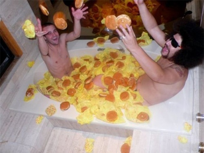 lo dien nhung hinh anh "oai oam" phia trong bon tam hinh anh 8