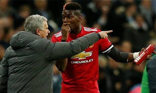 HLV Mourinho và Paul Pogba có những xung đột nhất định