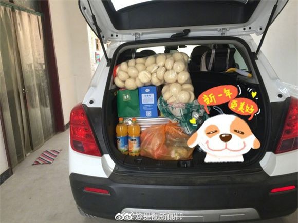 Trở về thành phố sau Tết, những người con xa quê còn mang theo những món ăn nặng trĩu tình yêu của cha mẹ - Ảnh 7.