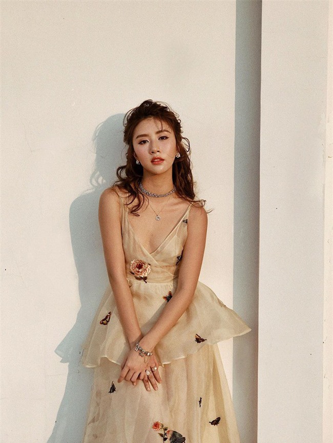 Mỹ nhân Việt và những đường cong nóng bỏng đốt mắt người xem - Ảnh 21.