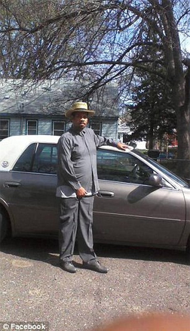 Nhốt 2 cô con gái suốt 10 năm ròng để hành hạ, xâm hại tình dục, người cha vô nhân tính khiến cả nước Mỹ rúng động - Ảnh 1.